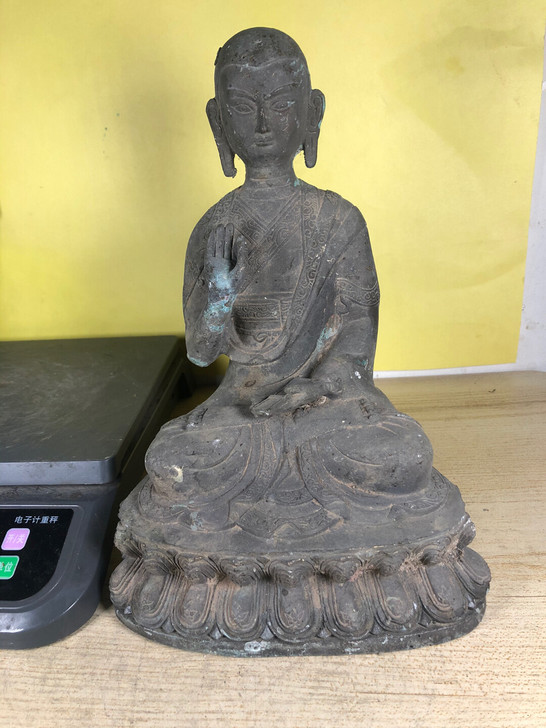 老藏传铜佛像 上师活佛像。高24.6厘米左...