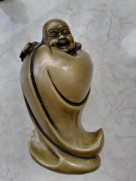 铜佛像，实物漂亮，很重，压手，头些年寺庙请...