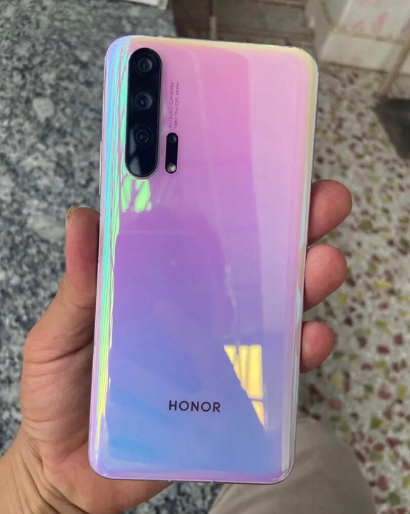 9成新荣耀20pro. 国行8+256，一...