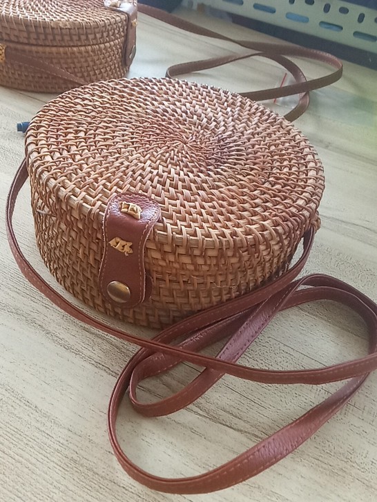 越南藤编单肩包包新款纯手工秋藤收纳包女包斜...