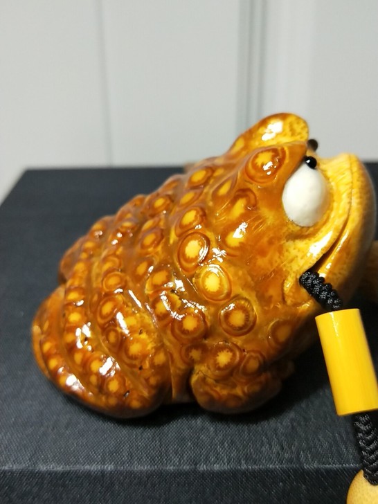 竹根雕金蟾,手把件,个人闲置比较多,这只一...