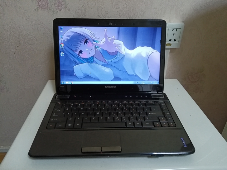 联想y460p，256g固态，hd6550...