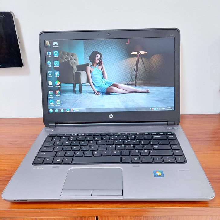 个人 惠普笔记本四核 固态 独显固态 九...