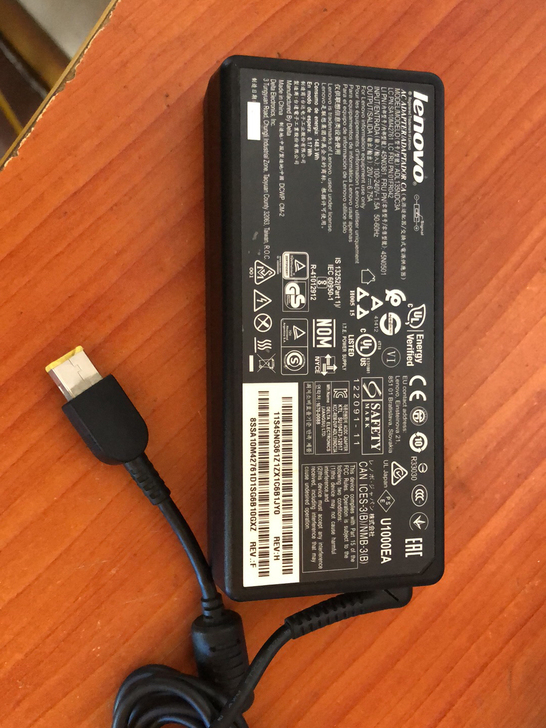 联想135w适配器充电器适配器20v6.7...