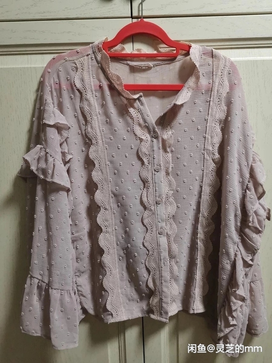 蕾丝花边雪纺衫