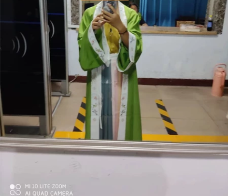 借名付邮送 齐胸和齐腰汉服s码  不可直拍...