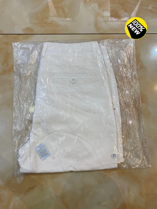 清货 品牌男士时尚休闲白色短裤 断码特价 ...
