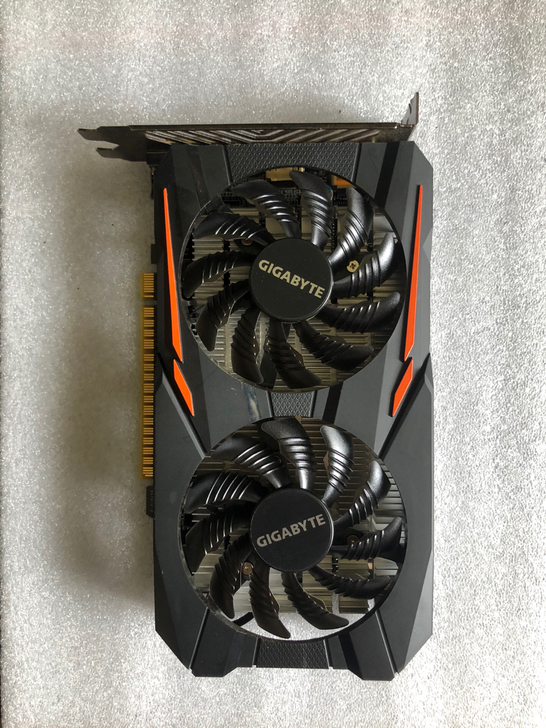技嘉gtx1050Ti -4G显卡一张