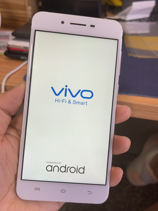Vivo X6d  4+64  后换屏  ...