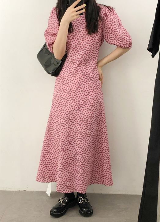 温柔风显瘦连衣裙2021夏季甜美减龄爱心印...