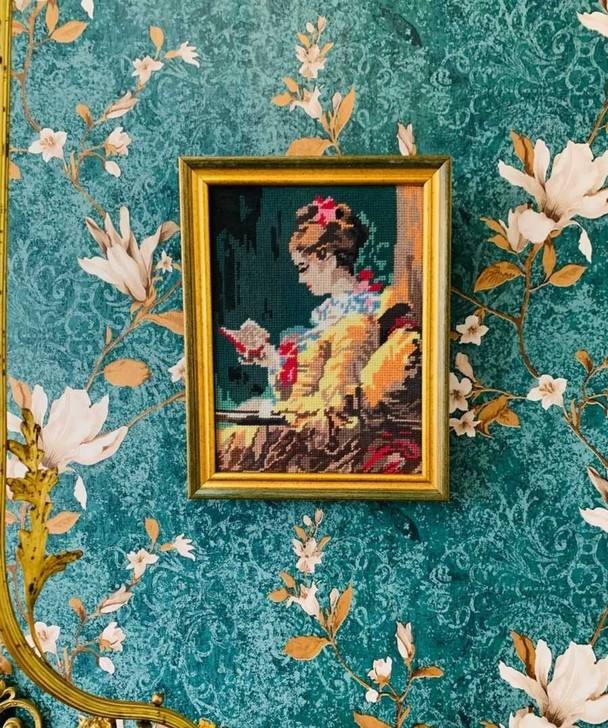 西洋古董 欧洲中古 刺绣画 读书女孩 vi...