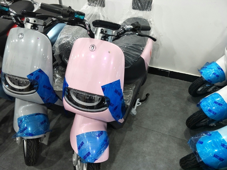 全新欧派电动车60V,5块大电瓶,可以跑9...