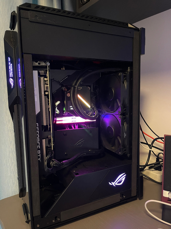 华硕rog全家桶。战11主机。