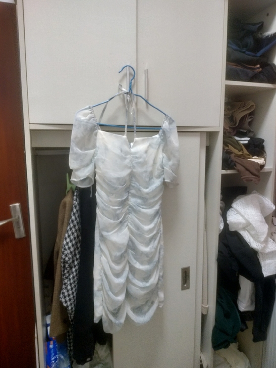 #全新夏季泡泡褶皱连衣裙短裙