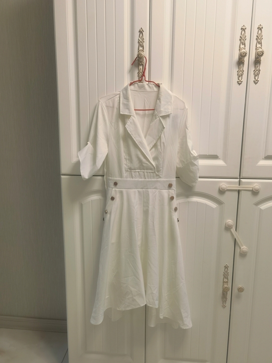 北极绒品牌白色连衣裙，全新带吊牌，S码，建...