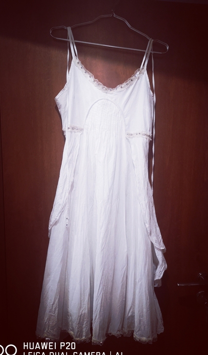 纯白仙女吊带裙，棉织有内衬胸线反裙边手工镶...