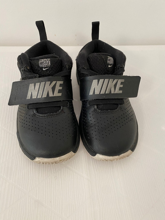 Nike魔术贴黑武士运动鞋26码男童女童球鞋