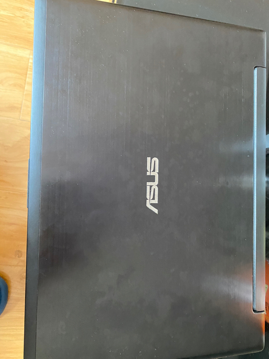 华硕电脑，实体店7000购入。商务本，能正...