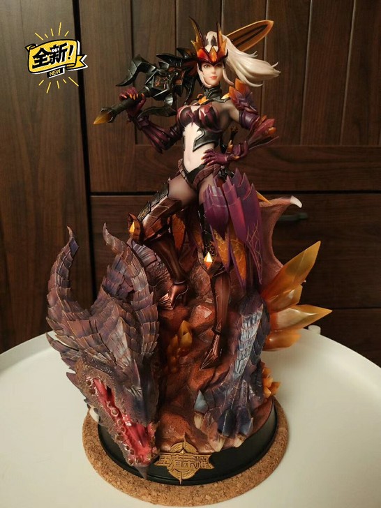 王者荣耀 限量版水晶猎龙者花木兰手办，入手...