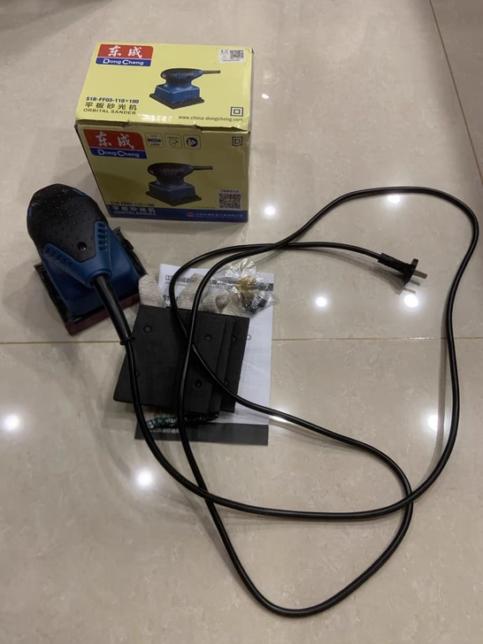 正品东成240w抛光打磨机平板110*100