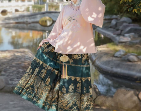 桂月兔原创明制汉服女中国风袄裙圆领袍齐腰织...