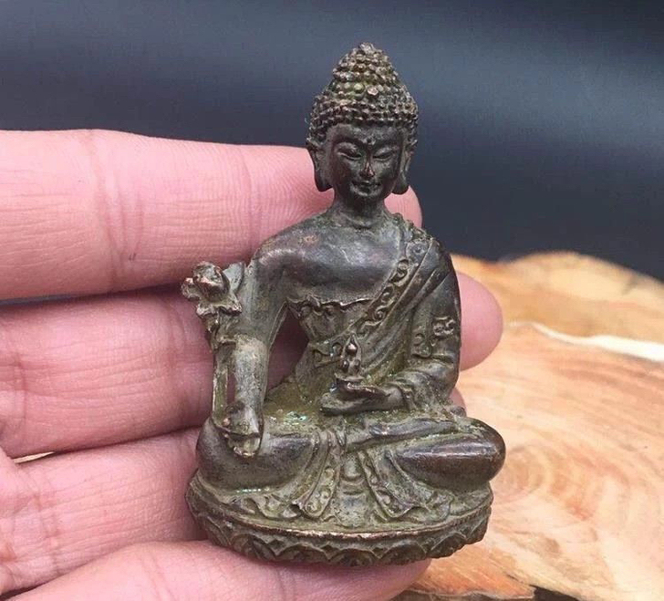 搬家捡漏古玩纯铜实心佛摆件铜佛祖手把件藏密...