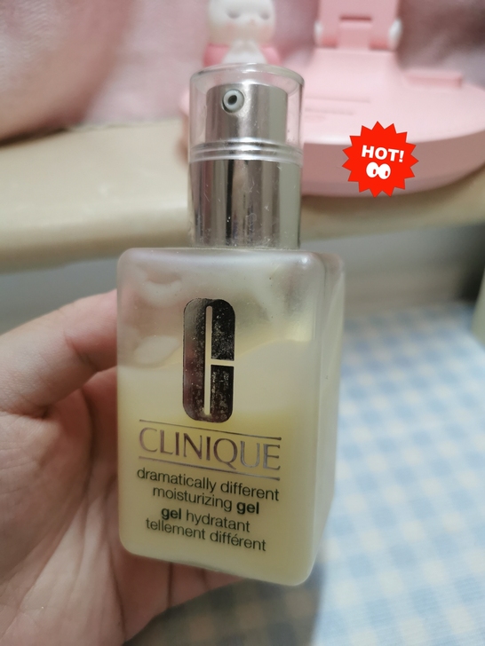 倩碧无油黄油，购于小红书福利社，去年六月开...