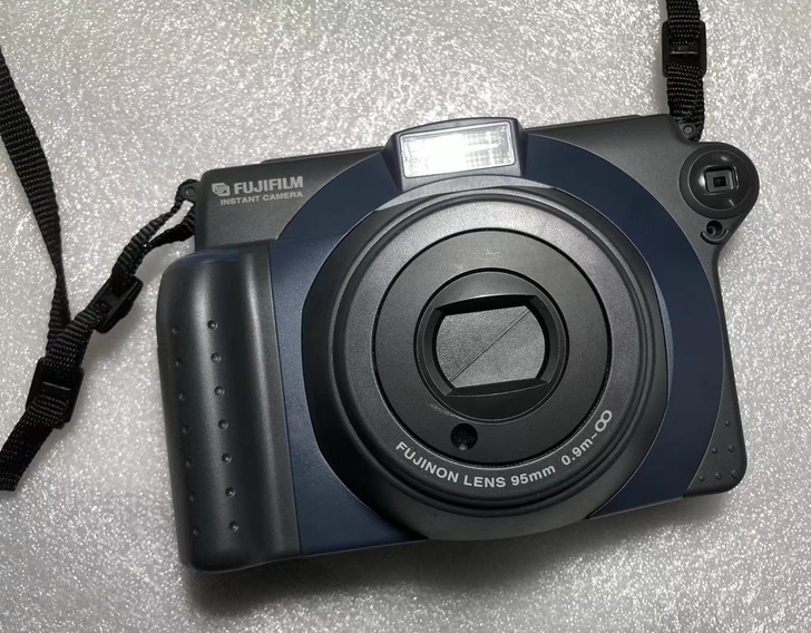 富士Fuji Instax 100 一次成...