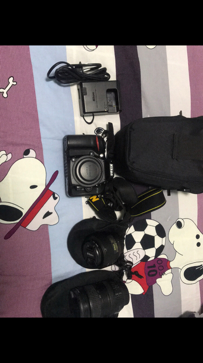 尼康7100单反 9.8新是有的 买回来没...
