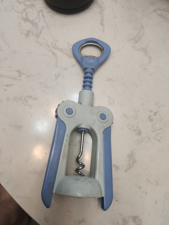 红酒开瓶器。
