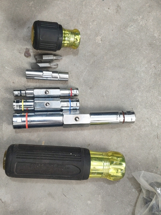 螺丝刀  套筒 家用小维修全家福工具