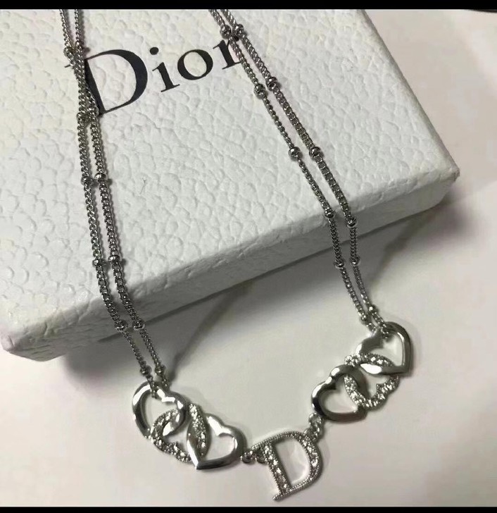 Dior 迪奥银色水钻心连心项链锁骨链 中...