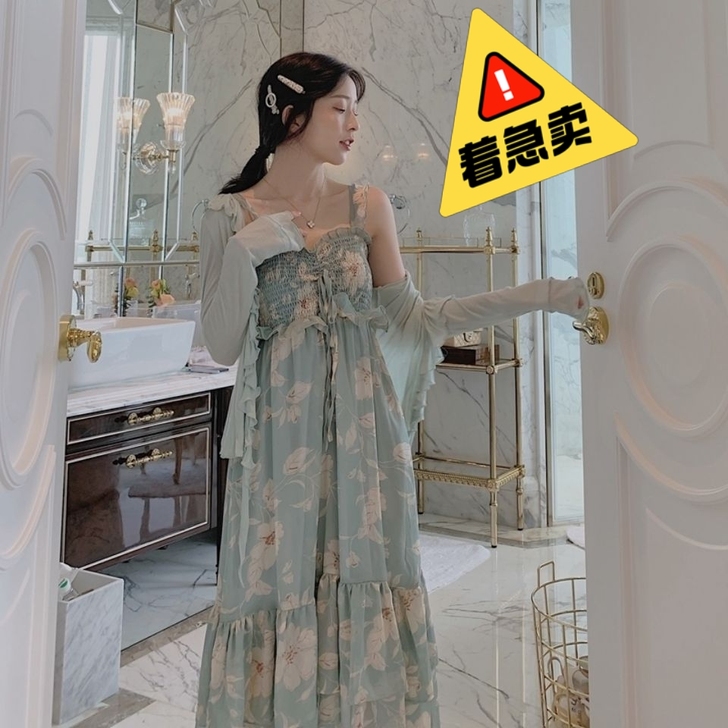 画晕染印花丝滑雪纺系带木耳边吊带连衣裙20...