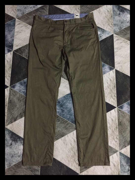 男士春秋季时尚工装休闲裤！成色：九成新！腰...