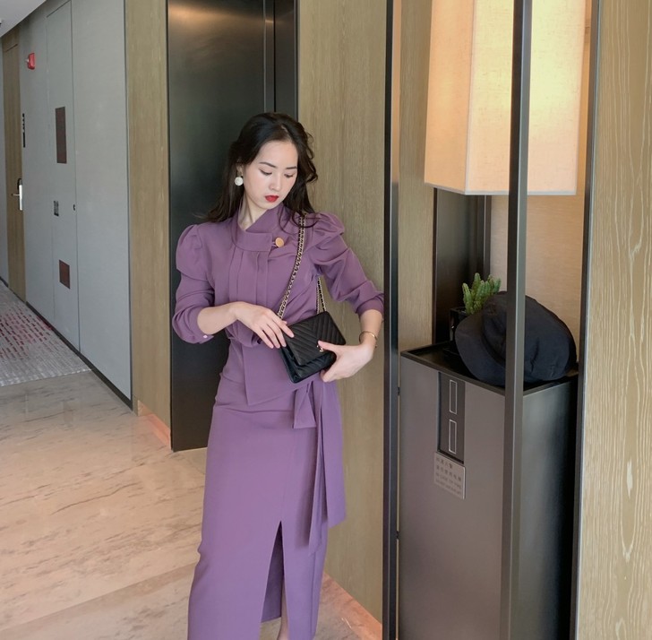 章蜜糖时髦女主优雅气质秋装长袖性感中长两件...