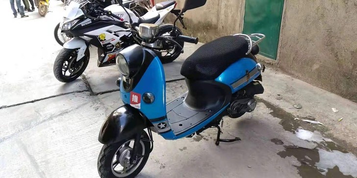 自用踏板车一台，价格便宜。就近优先，看上的...