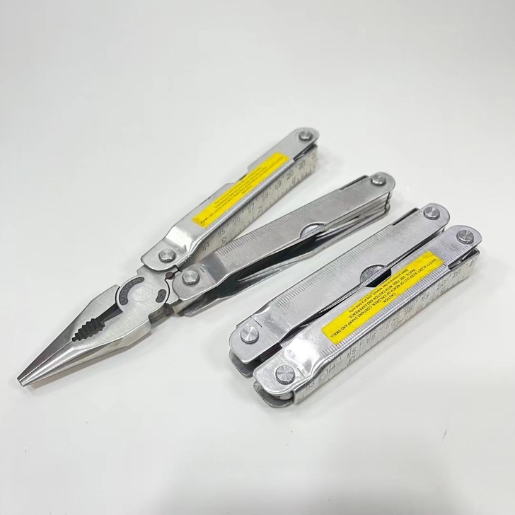 多功能折叠工具钳子户外便携多用带小刀剪刀挫...