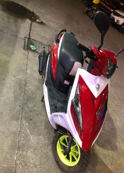 出售一辆二手鬼火摩托车      不想骑 ...