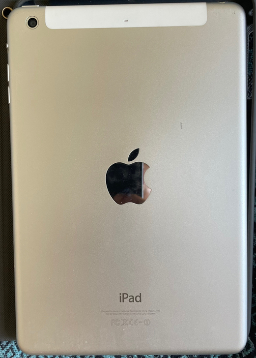 闲置二手苹果mini2，32G。当初买来看...