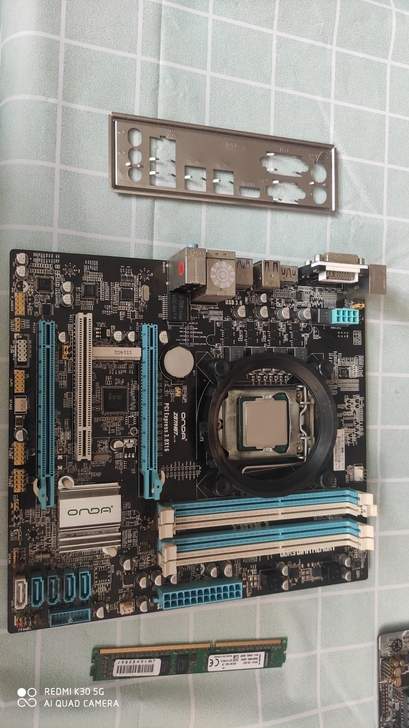 昂达Z87/H87主板+i3-4130CPU