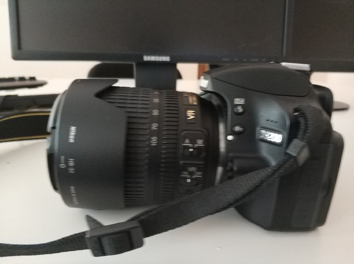 尼康D3200,含尼康18-105VR镜头...