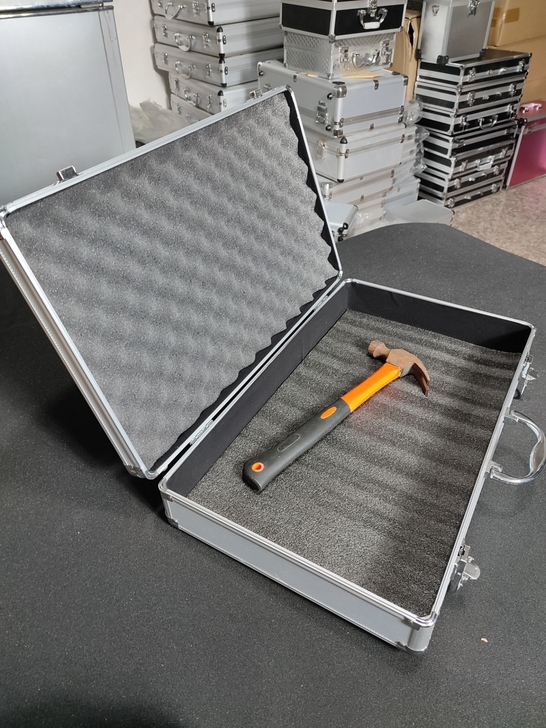 包邮大号手提重型铝合金工具箱仪器仪表防护箱