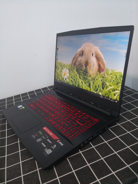 微星GTX1650 九代游戏本。成色很新，...