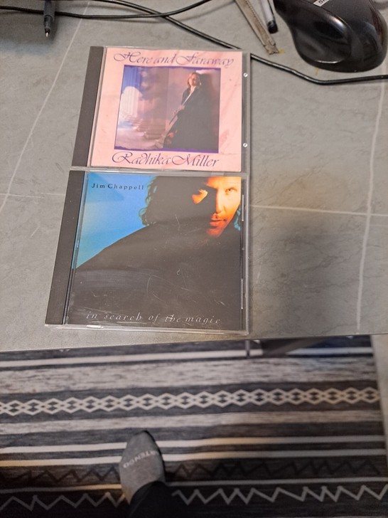 两张新世纪音乐CD合售73包邮，如图所示，...