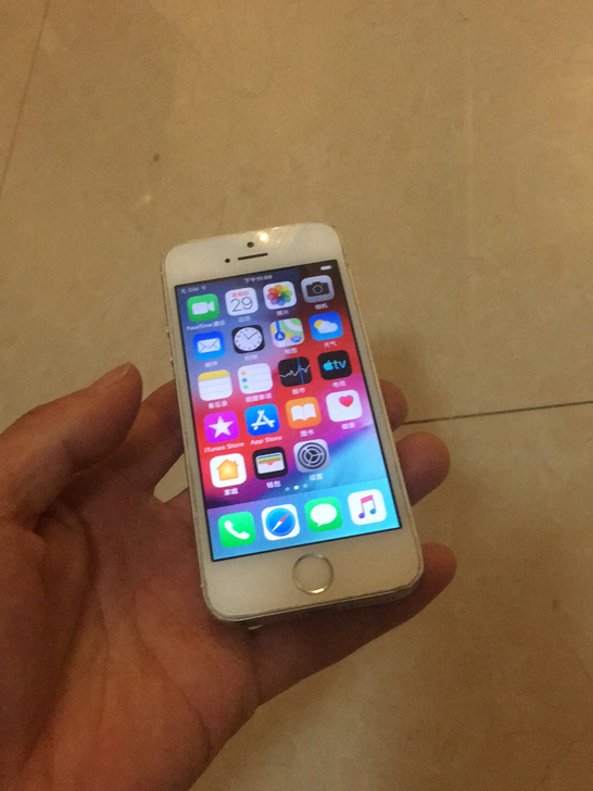 苹果5S Wi-Fi机，可以拍照 用wif...