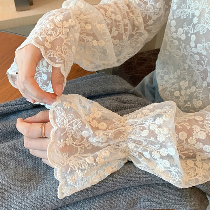 七彩丽人俏妮芬 蕾丝雪纺衫