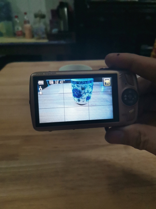 佳能相机pc1437.金典金色，正常使用。...