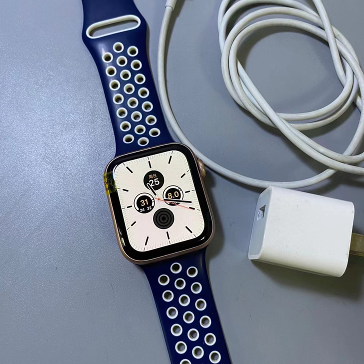 Apple Watch Sereis S4...