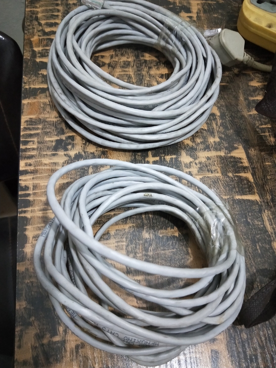 出网线,具体型号看图,少说也有二三十米,1...
