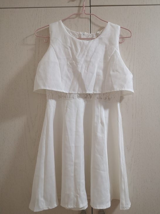 白色学院风短裙,L码,样式好看简洁大方,但...